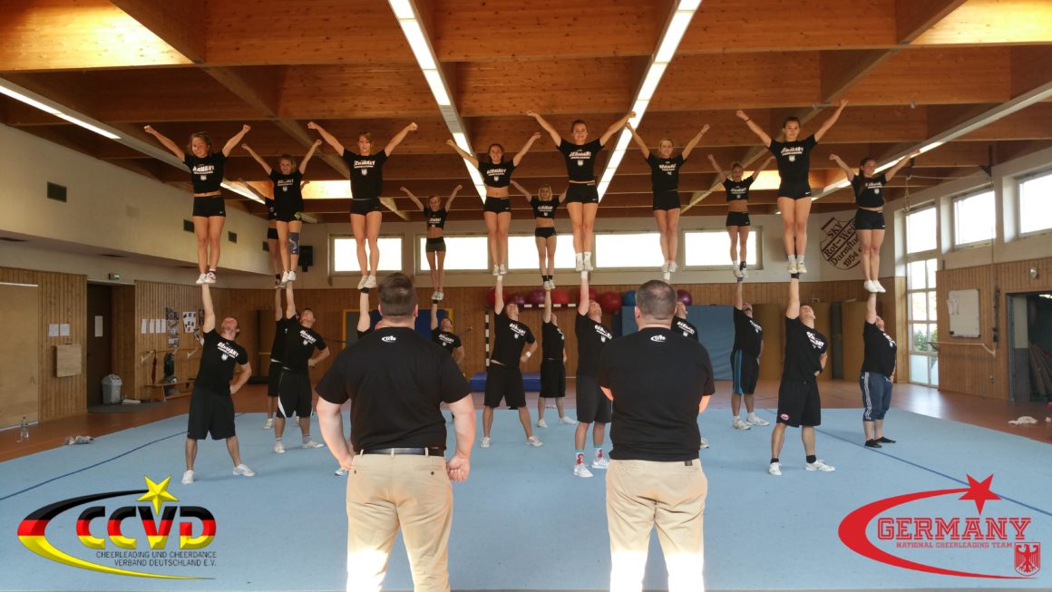 Der Weg zur Cheerleading Weltmeisterschaft hat begonnen Der Weg zur Cheerleading Weltmeisterschaft hat begonnen